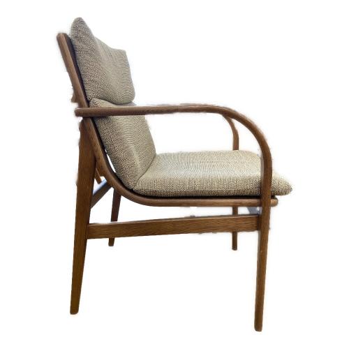 飛騨産業 (ヒダサンギョウ) アームチェアー ベージュ×ブラウン L-Chir 36 SD260