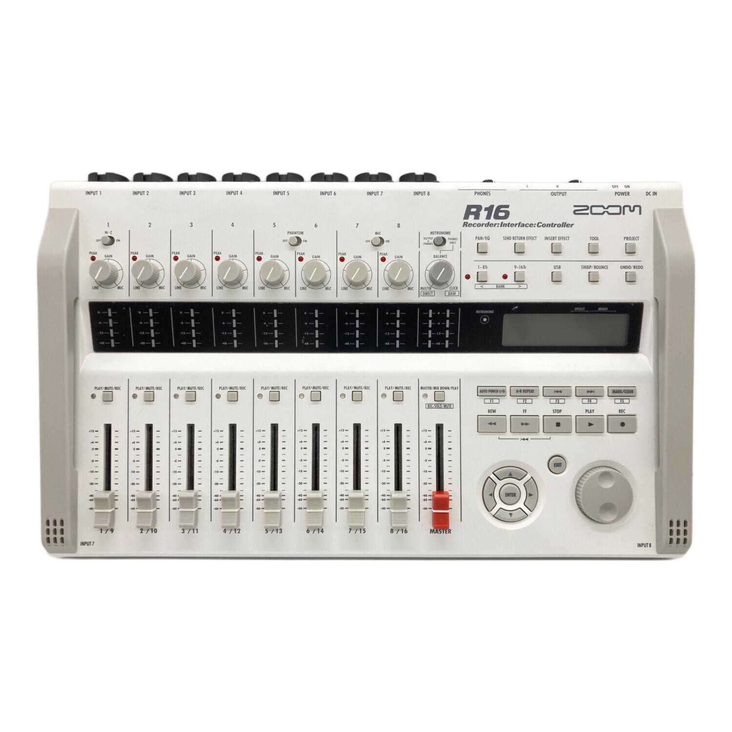 ZOOM R16 マルチトラックレコーダー 取扱説明書付き ZOOM R16 マルチトラック・レコーダー 取扱説明書、SDカード付き