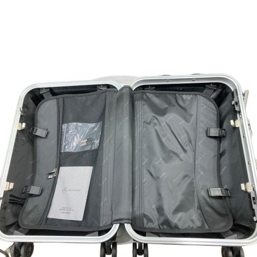 Mercedes Benz (メルセデスベンツ) キャリーバッグ ブラック×シルバー