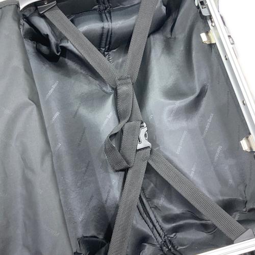 Mercedes Benz (メルセデスベンツ) キャリーバッグ ブラック×シルバー