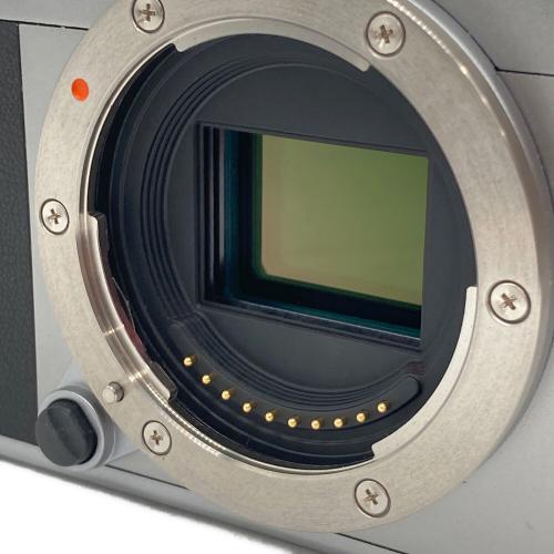 FUJIFILM (フジフィルム) ミラーレス一眼カメラ X-A5