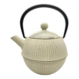 南部鉄器 (ナンブテッキ) 急須鉄瓶