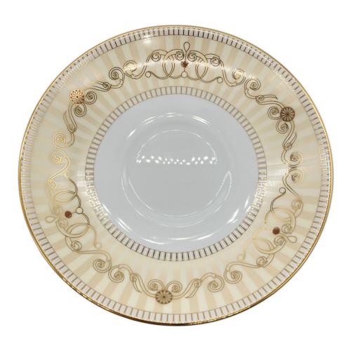 Wedgwood (ウェッジウッド) カップ&ソーサー ホワイト×ゴールド アレクサンドラ・シャンパン