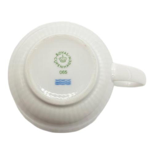 ROYAL COPENHAGEN (ロイヤル・コペンハーゲン) カップ&ソーサー 茶バミ有 ホワイトフルーテッド・プレイン