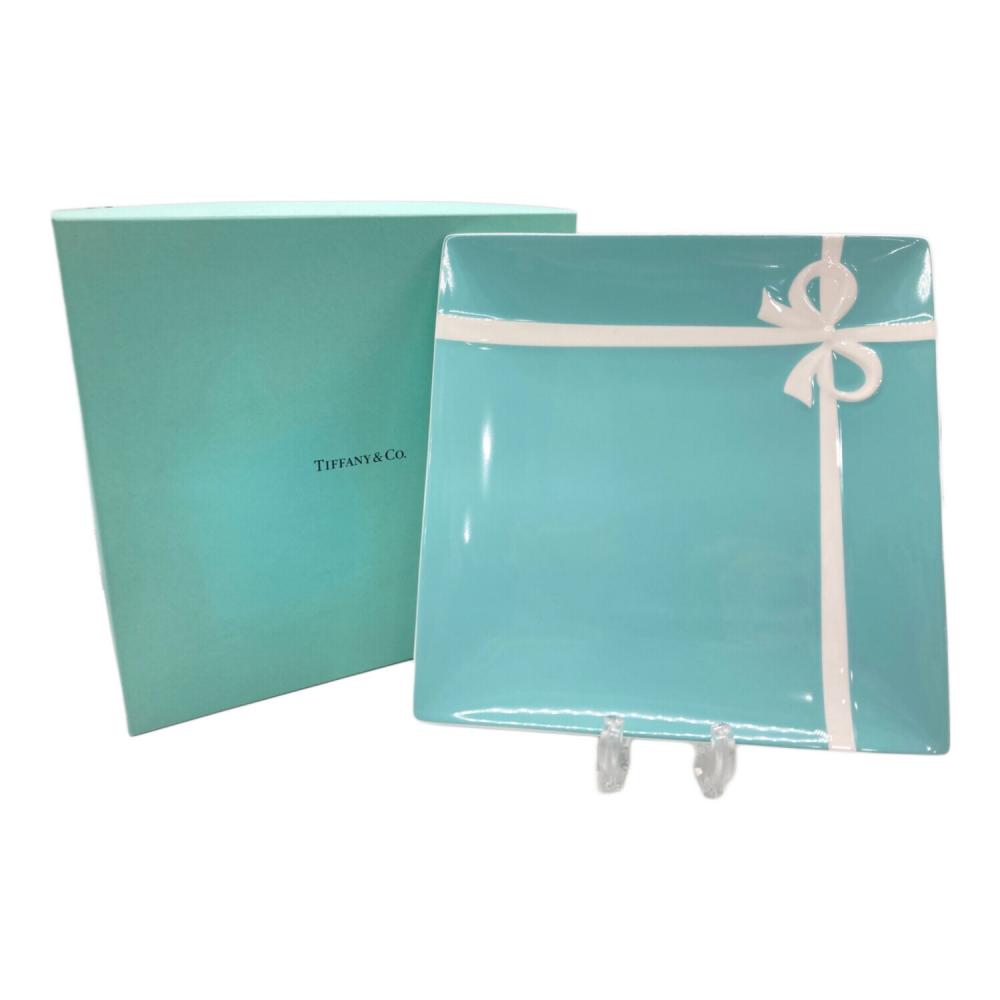 新品未使用 ティファニー ブルーボックス プレート 1枚（24x24cm） TIFFANY & Co. (ティファニー) ブルーボックスプレート｜トレファクONLINE