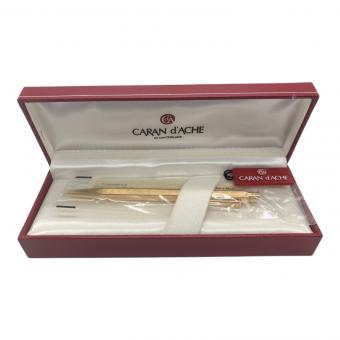 CARAN d'ACHE (カランダッシュ) ボールペン
