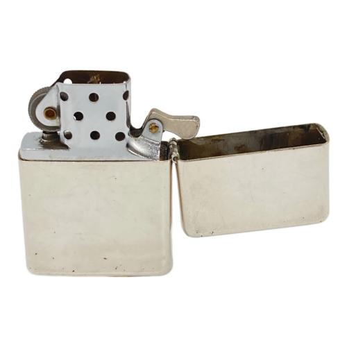 ZIPPO (ジッポ) オイルライター 2002年製 MADE IN USA