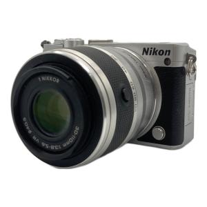 Nikon (ニコン) ミラーレス一眼カメラ 1 J5