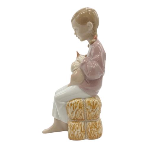 LIADRO (リヤドロ) フィギュリン 私の子豚ちゃん