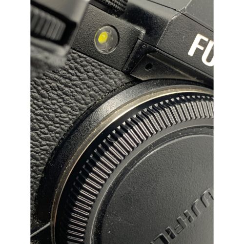FUJIFILM (フジフィルム) ミラーレス一眼レフカメラ X-S10 2600万画素 1A004360