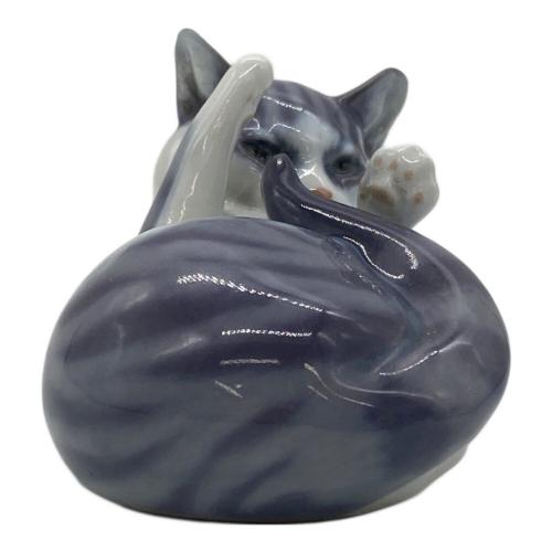 ROYAL COPENHAGEN (ロイヤル・コペンハーゲン) フィギュアリン 『遊ぶ猫』 1990年代製造