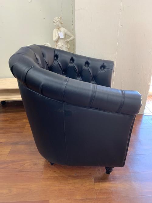 VINCENT (ヴィンセント) チェスターフィールドラウンジチェア ブラック 113 1人掛け 合皮