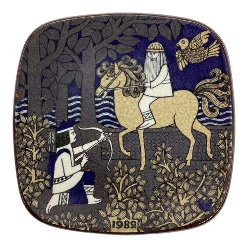 ARABIA (アラビア) イヤープレート Kalevala 1982（カレワラ 1982）