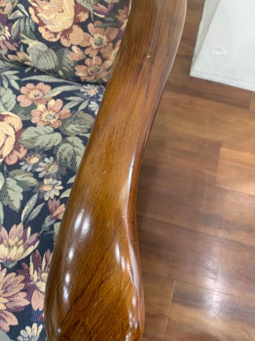 karimoku (カリモクファニチャー) 3人掛けソファー ブラウン 花柄クッション @