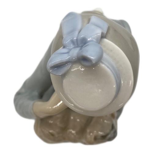 LLADRO (リヤドロ) フィギュアリン 4893 『仔犬とお散歩』