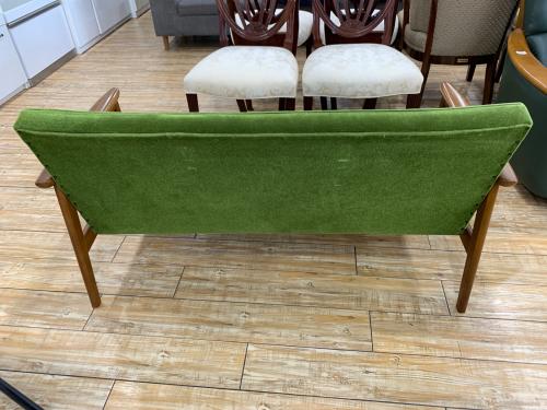 カリモク60 (カリモクロクマル) 2人掛けソファー モケットグリーン 212 Kチェア 2シーター W36173QW ファブリック 100,760円