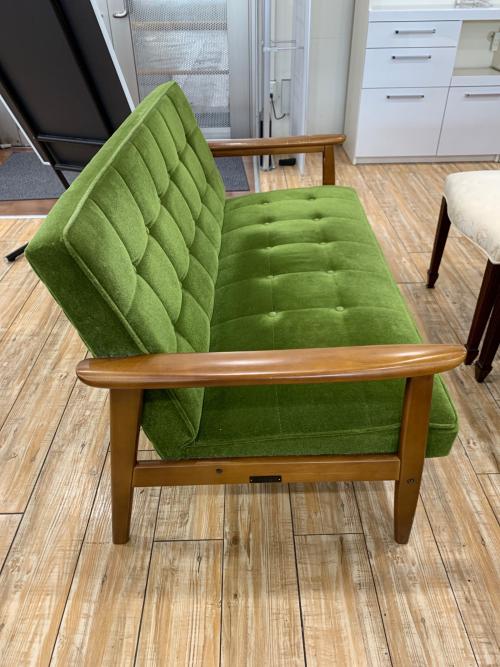 カリモク60 (カリモクロクマル) 2人掛けソファー モケットグリーン 212 Kチェア 2シーター W36173QW ファブリック 100,760円