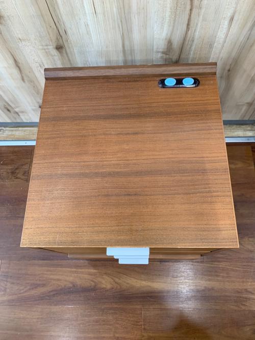 出雲木工 (イズモモッコウ) ナイトテーブル ブラウン