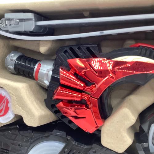 仮面ライダーギーツ 変身ベルト DXデザイアドライバー