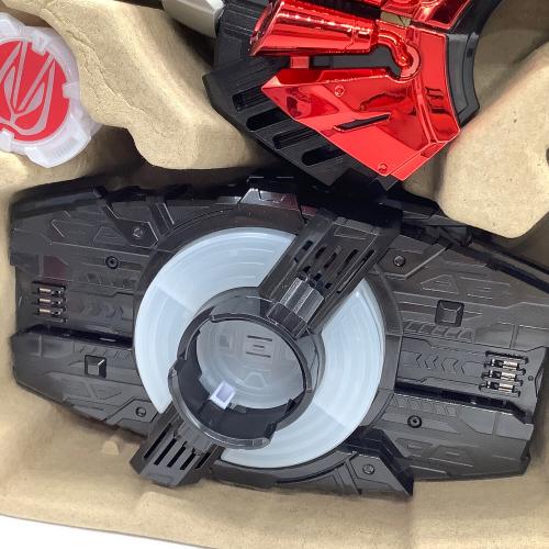 仮面ライダーギーツ 変身ベルト DXデザイアドライバー