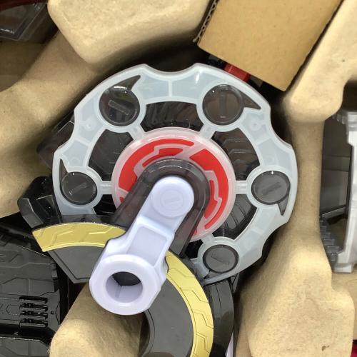 仮面ライダーギーツ 変身ベルト DXデザイアドライバー