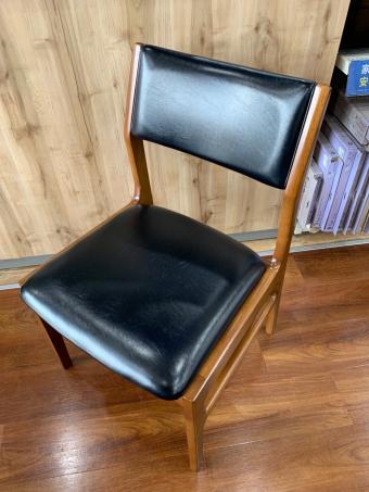 カリモク60 (カリモクロクマル) ダイニングチェアー ブラック×ブラウン 297 C36105BWK