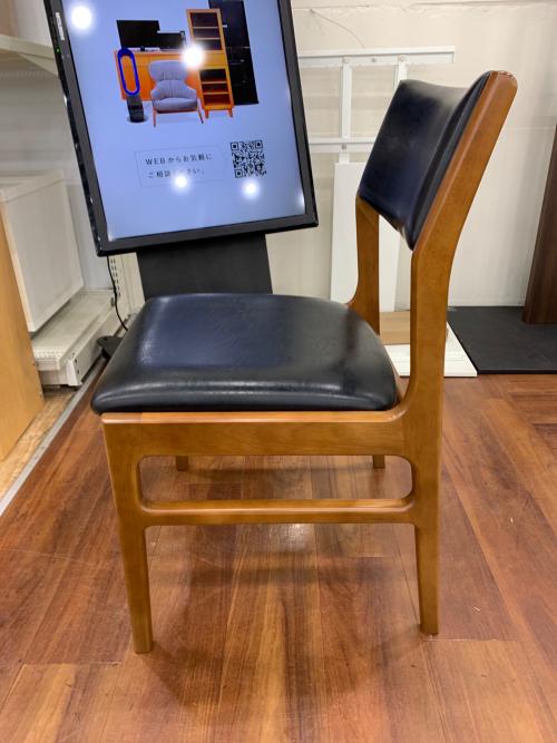 カリモク60+ (カリモクロクマルプラス) アームレスダイニングチェア C36105 174 スタンダードブラック