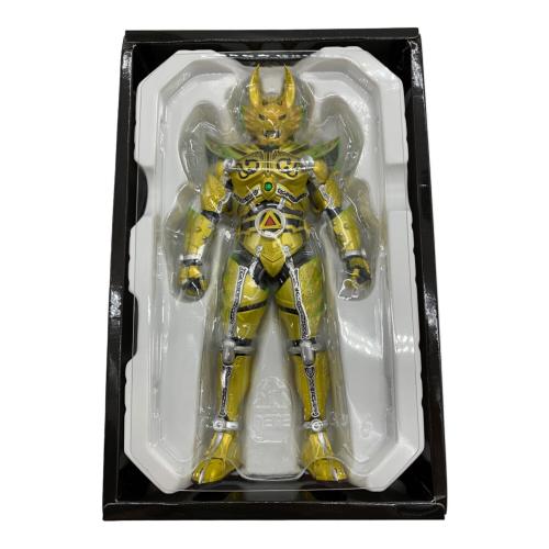 BANDAI (バンダイ) 黄金騎士ガロ (冴島鋼牙) GARO 20th Anniversary Ver. PB フィギュア 魂ウェブ商店 S.H.Figuarts