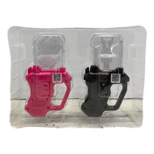 仮面ライダーアウトサイダーズ DXときめきブライダルガシャット＆プロトマイティアクションXガシャットノワール 仮面ライダー