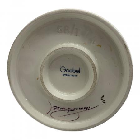 GOEBEL (ゲーベル) フンメル陶器人形 ウサギと男の子 ドイツ製