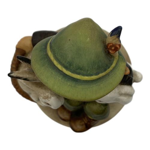 GOEBEL (ゲーベル) フンメル陶器人形 ウサギと男の子 ドイツ製