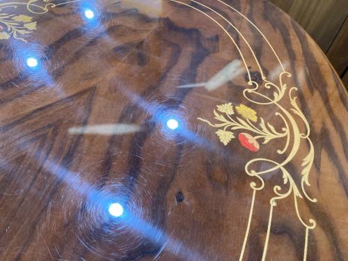 クラシックモダン調ダイニングテーブル ダークブラウン