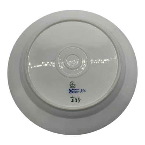 ROYAL COPENHAGEN (ロイヤル・コペンハーゲン) 33cmプレート ブルーフルーテッド・ハーフレース