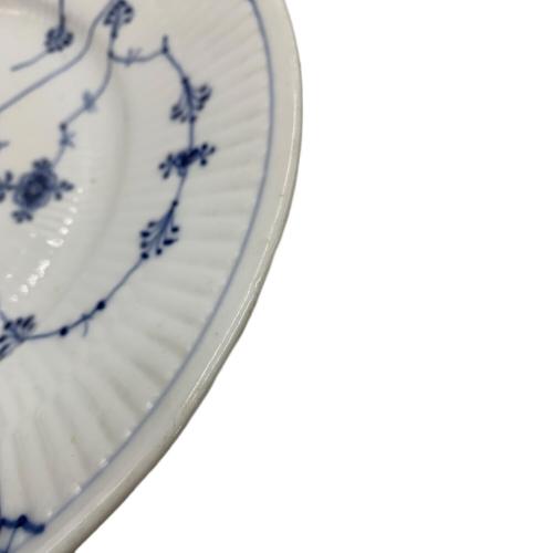 ROYAL COPENHAGEN (ロイヤル・コペンハーゲン) プレート 耳付 キズヨゴレ有 ブルーフルーテッド