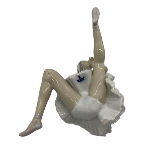 LLADRO (リヤドロ) フィギュリン 白鳥の湖 ※指かけ/補修有