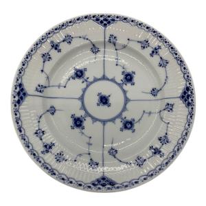 ROYAL COPENHAGEN (ロイヤル・コペンハーゲン) 22cmプレート ブルーフルーテッド・ハーフレース