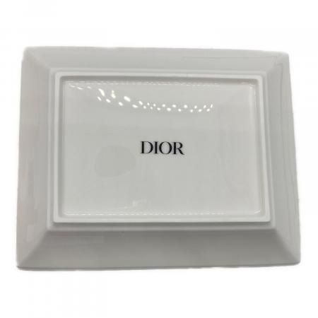 Dior (ディオール) アクセサリートレー ホワイト｜トレファクONLINE