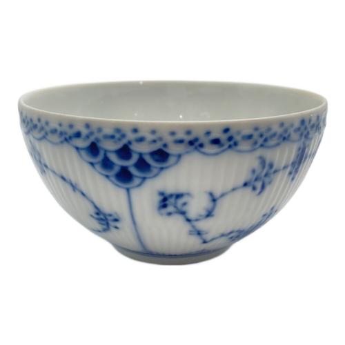ROYAL COPENHAGEN (ロイヤル・コペンハーゲン) ティーカップ&ソーサー ブルーフルーテッド・ハーフレース