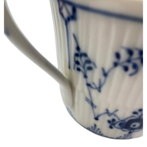 ROYAL COPENHAGEN (ロイヤル・コペンハーゲン) カップ&ソーサー ハイハンドル ブルーフルーテッド・プレイン