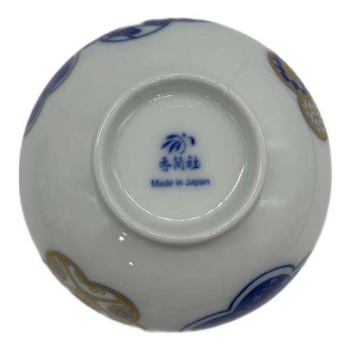 香蘭社 (コウランシャ) 蓋付湯呑揃え 染錦梅花祥瑞