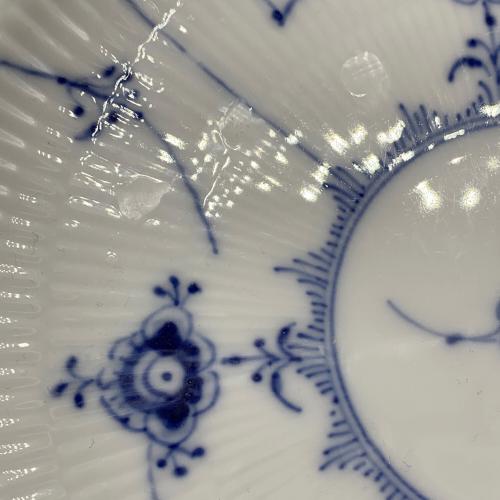 ROYAL COPENHAGEN (ロイヤル・コペンハーゲン) プレート 26cm カケ・凹み・キズアリ有 ブルーフルーテッド・ハーフレース