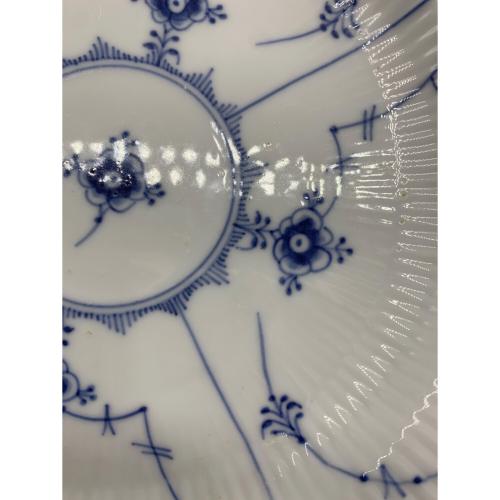 ROYAL COPENHAGEN (ロイヤル・コペンハーゲン) プレート 26cm カケ・凹み・キズアリ有 ブルーフルーテッド・ハーフレース