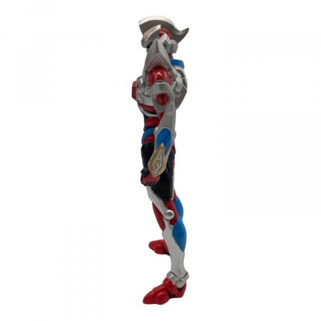 FINE CLOVER グリッドマン ソフビフィギュア STRONG STYLE SOFVI