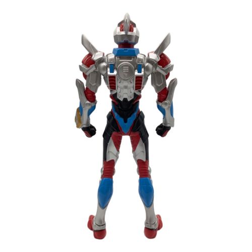 FINE CLOVER ソフビフィギュア STRONG STYLE SOFVI SERIES SSSS.GRIDMAN 外箱傷み有