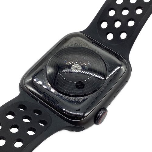 Apple (アップル) Apple Watch SE(第1世代) MKT73J/A GPS+Cellularモデル ケースサイズ:38㎜ 〇 バッテリー:Bランク(88%) 程度:Bランク G99GJ1H5Q1NG