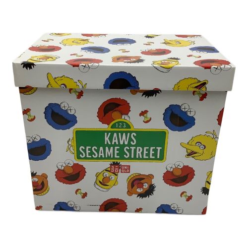 UNIQLO (ユニクロ) ヌイグルミコンプリートBOX 箱付 KAWS SESAME STREET｜トレファクONLINE