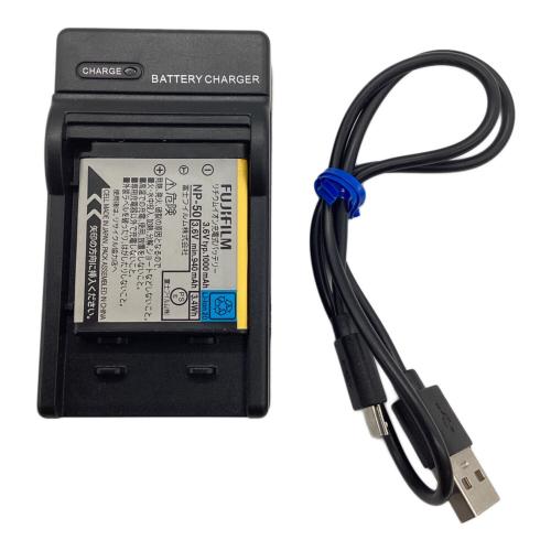 FUJIFILM (フジフィルム) コンパクトデジタルカメラ F70EXR 1000万画素(有効画素) 1/2型CCD 専用電池 SDHCカード対応 ISO100～12800 4.8コマ/秒 8～1/2000 秒 9D061017