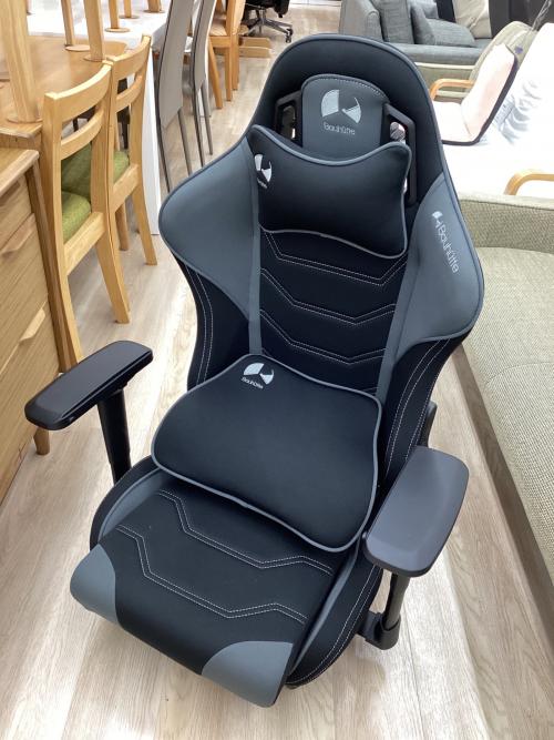 Bauhutte (バウヒュッテ) ゲーミングローチェア グレー 1人掛け