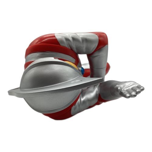 ウルトラマンシリーズ (千値練) ソフビフィギュア 中国製 円谷プロ ウルトラマンA【暁に空に浮かぶ影】 2002年