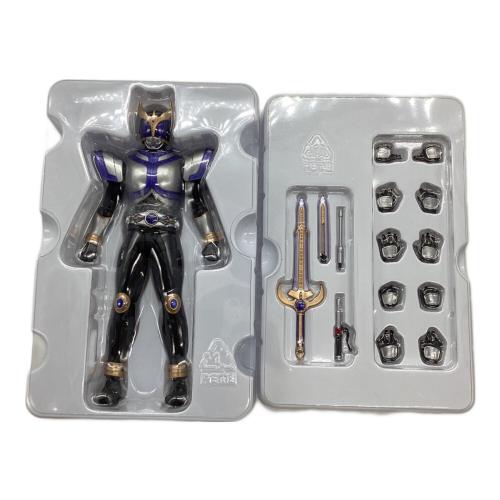 仮面ライダークウガ (カメンライダークウガ) 仮面ライダー タイタンフォーム